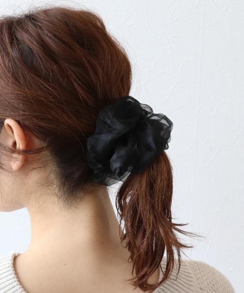 Three Four Time（ｽﾘｰﾌｫｰﾀｲﾑ）の「サテン×オーガンジーダブルシュシュ（シュシュ・レディース・ベージュ/ブラック/グリーン/ピンク・FREE）」の10枚目の写真