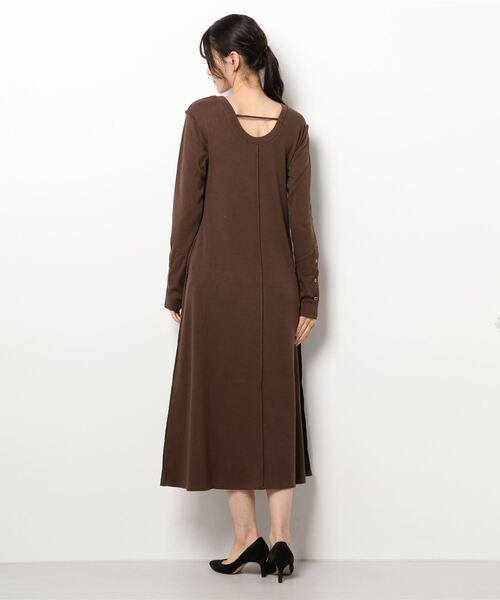 Kastane（カスタネ）の「サーマルフレア袖マキシワンピース（ワンピース・レディース・ブラウン/カーキ・FREE）」の3枚目の写真