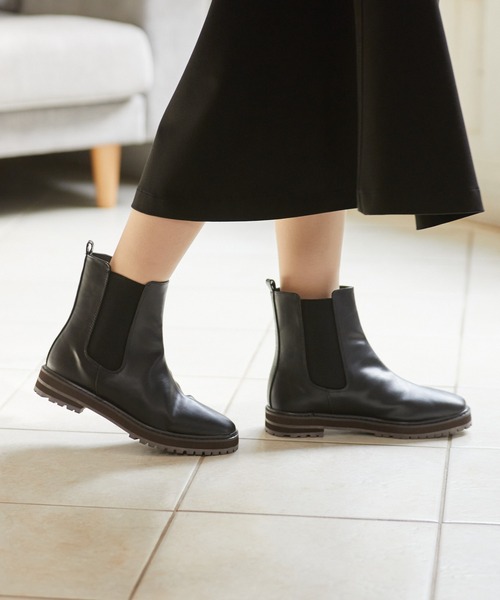 Rewde（ルゥデ）の「タンクソールサイドゴアブーティ（1R18-BT01）（ブーツ・レディース・ブラック/ブラウン・LL/S/M/L）」の2枚目の写真