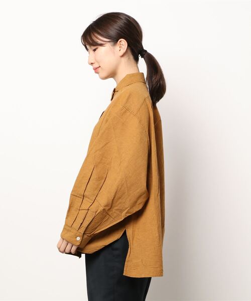 Samansa Mos2(サマンサ モスモス)の「ドルマン風シャツ(シャツ/ブラウス・レディース・ブラック/ベージュ/マスタード/モカ・フリ-)」の5枚目の写真