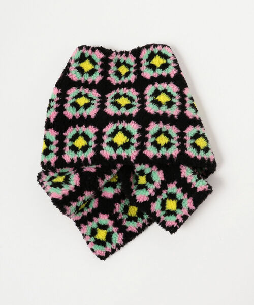 Ray BEAMS(レイビームス)の「Ray BEAMS / Granny Square ボア マフラー(マフラー・レディース・ナチュラル/ブラック・ONE SIZE)」の8枚目の写真