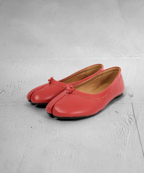 LibertyDoll（リバティードール）の「LibertyDoll フラット足袋パンプス（パンプス・レディース・グレイッシュベージュ/ブラック系その他/ホワイト/シルバー/キャメル/ブラック/ダークブラウン/アイボリー/ブラック系その他2/レッド/ブラウン/ゴールド・L/LL/S/M/3L/4L）」の10枚目の写真