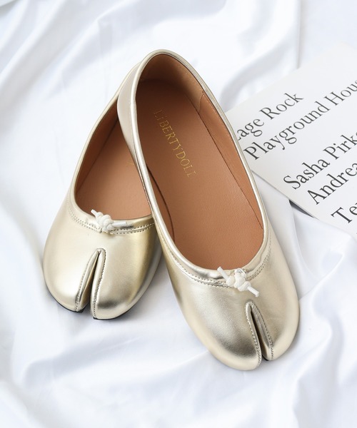 LibertyDoll（リバティードール）の「LibertyDoll フラット足袋パンプス（パンプス・レディース・グレイッシュベージュ/ブラック系その他/ホワイト/シルバー/キャメル/ブラック/ダークブラウン/アイボリー/ブラック系その他2/レッド/ブラウン/ゴールド・L/LL/S/M/3L/4L）」の12枚目の写真