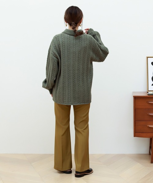 Birthday room（バースデイルーム）の「細ケーブル編みビッグシルエットポロニット（ニット/セーター・レディース・チャコールグレー/ブルー/グリーン/ライトベージュ・FREE）」の18枚目の写真