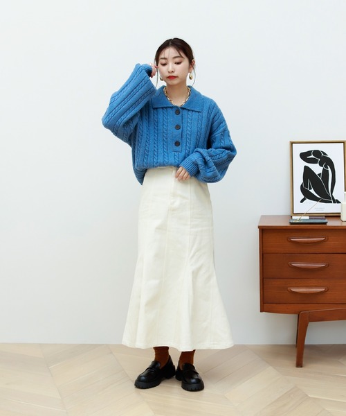 Birthday room（バースデイルーム）の「細ケーブル編みビッグシルエットポロニット（ニット/セーター・レディース・チャコールグレー/ブルー/グリーン/ライトベージュ・FREE）」の11枚目の写真