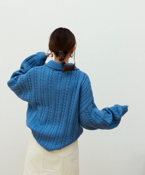 Birthday room（バースデイルーム）の「細ケーブル編みビッグシルエットポロニット（ニット/セーター・レディース・チャコールグレー/ブルー/グリーン/ライトベージュ・FREE）」の8枚目の写真