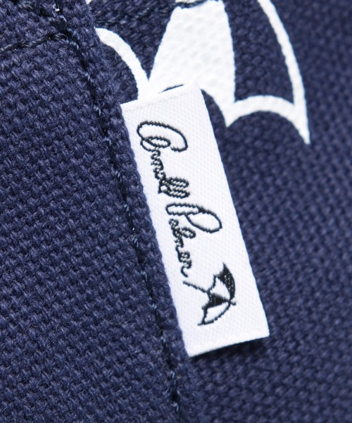 Arnold Palmer（アーノルドパーマー）の「アンブレラパターン キャンバス シェア トート（トートバッグ・レディース・ブラック/ホワイト/グレイッシュベージュ/ネイビー/ライトブルー/インディゴブルー・F）」の14枚目の写真