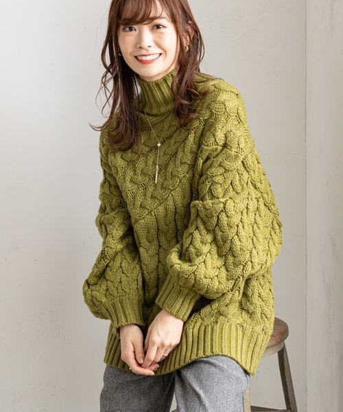 prose verse（プロズヴェール）の「ケーブル切替タートルニット（ニット/セーター・レディース・ブラック/グリーン/アイボリー/モカ・MEDIUM）」の4枚目の写真