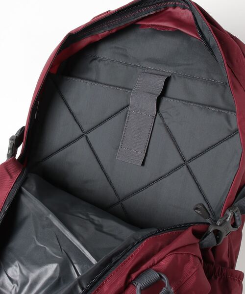 karrimor（カリマー）の「eclipse 27（バックパック/リュック・メンズ・バーガンディー/ダークネイビー/ブラック系/グレー系その他/レッド/ネイビー・ONESIZE）」の21枚目の写真