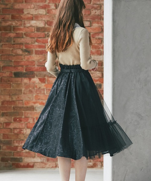 tocco closet(トッコ クローゼット)の「ベルト付きチュール×ジャガードフレアスカート(スカート・レディース・ブラック/ベージュ・M)」の6枚目の写真