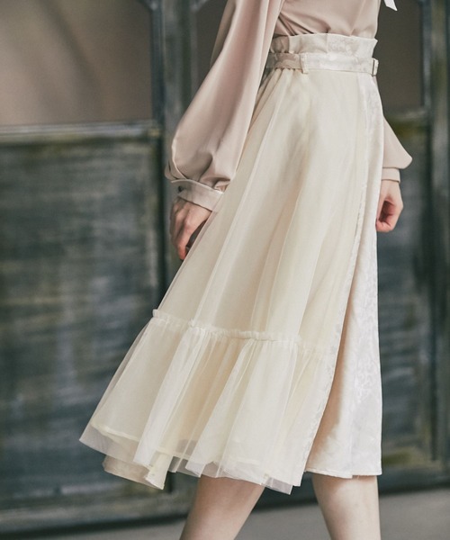 tocco closet(トッコ クローゼット)の「ベルト付きチュール×ジャガードフレアスカート(スカート・レディース・ブラック/ベージュ・M)」の10枚目の写真