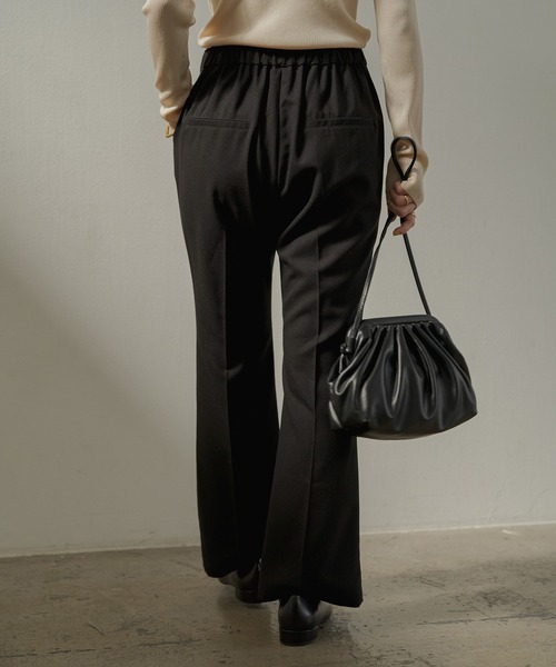 LOUNGEDRESS（ラウンジドレス）の「TRセンタープレスフレアPT（その他パンツ・レディース・ブラック/グレー/ボルドー・FREE）」の11枚目の写真