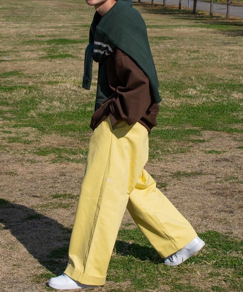Perushu（ペルーシュ）の「ワンロールワイドチノパンツ（チノパンツ・メンズ・イエロー/グリーン/アイボリー・SMALL/MEDIUM/LARGE）」の14枚目の写真
