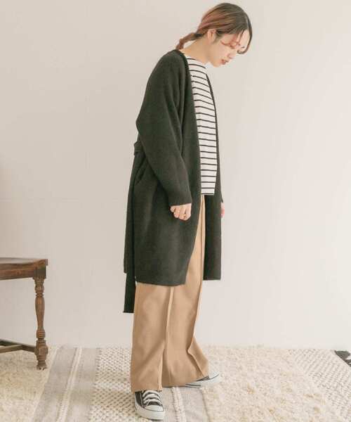 ITEMS URBANRESEARCH(アイテムズ アーバンリサーチ)の「センターシームパンツ(その他パンツ・レディース・レッド/ネイビー/ベージュ・FREE)」の9枚目の写真