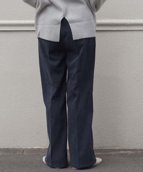 ITEMS URBANRESEARCH(アイテムズ アーバンリサーチ)の「センターシームパンツ(その他パンツ・レディース・レッド/ネイビー/ベージュ・FREE)」の12枚目の写真