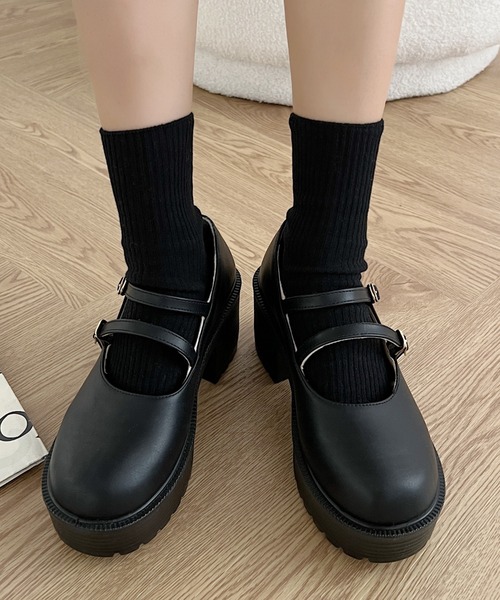 【✩】厚いヴィンテージソールのかわいいメリージェーンシューズ ✩】厚いヴィンテージソールのかわいいメリージェーンシューズ