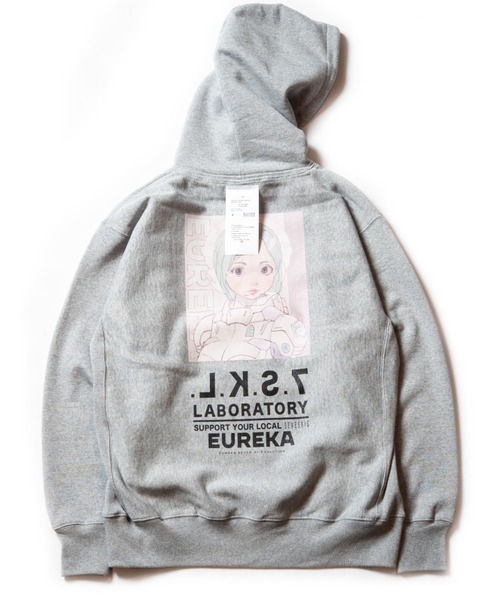 SEVESKIG（セヴシグ）の「SEVESKIG/セヴシグ/【古塔つみ×エウレカ コラボレーション】COTOH EUREKA Collaboration ParkaEUREKA Ver-（パーカー・メンズ・ホワイト/ブラック/グレー・SMALL/MEDIUM/LARGE/X-LARGE）」の3枚目の写真