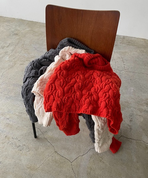 210nouve(トゥージュヌーブ)の「ドルマンスリーブケーブル編みショートニット(ニット/セーター・レディース・グレー/オレンジ/ホワイト・FREE)」の5枚目の写真