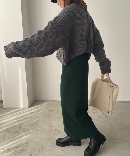 210nouve(トゥージュヌーブ)の「ドルマンスリーブケーブル編みショートニット(ニット/セーター・レディース・グレー/オレンジ/ホワイト・FREE)」の14枚目の写真