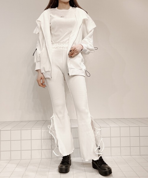 lilLilly(リルリリー)の「ギャザーセーラージップパーカー(パーカー・レディース・ホワイト/ブラック/グレー・FREE)」の21枚目の写真