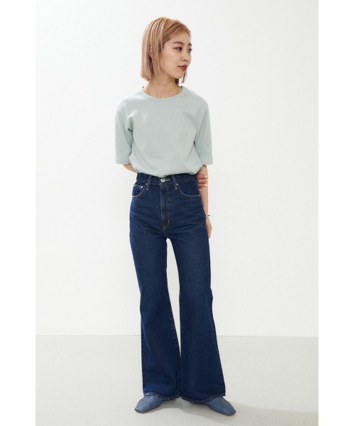 BLACK BY MOUSSY(ブラックバイマウジー)の「half sleeve t-shirt(ハーフスリーブTシャツ)(Tシャツ/カットソー・レディース・オフホワイト/ネイビー/ベージュ/ブラック/ライトグリーン・FREE)」の4枚目の写真