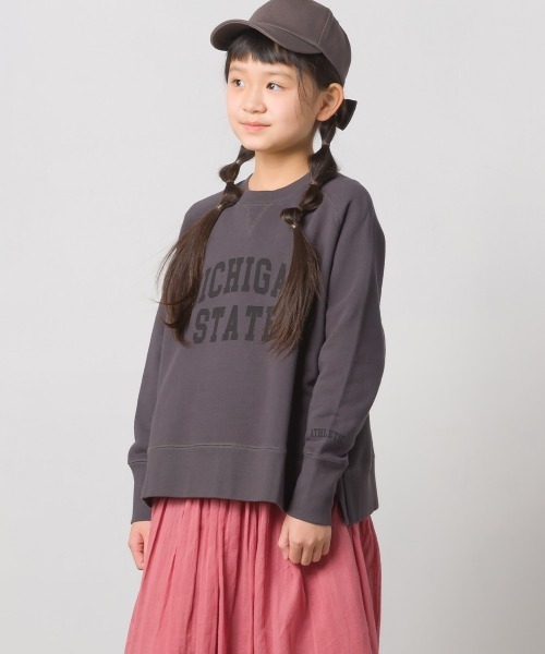 OMNES(オムネス)の「キッズ 裏毛スウェット ラグランプルオーバー ロゴプリント(スウェット・キッズ・ネイビー/アイボリー/モスグリーン/チャコール・100/110/120/130/140)」の12枚目の写真