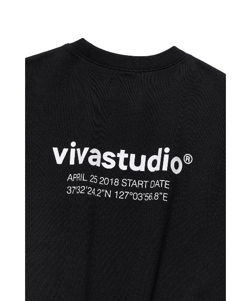VIVASTUDIO(ビバスタジオ)の「LOCATION CREWNECK(スウェット・メンズ・ライトグレー/ブラック/ネイビー・SMALL/MEDIUM/LARGE/X-LARGE)」の4枚目の写真