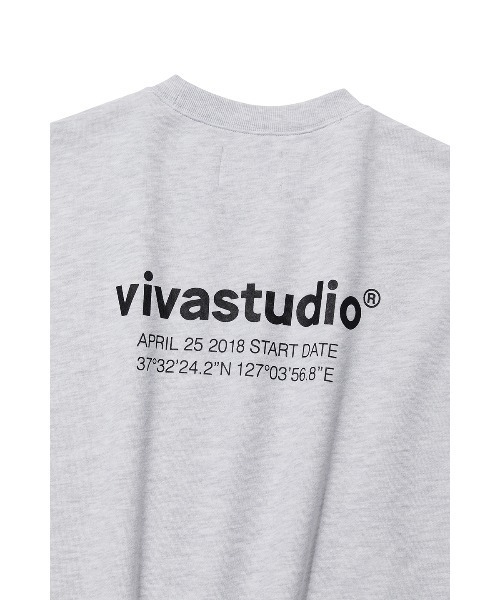 VIVASTUDIO(ビバスタジオ)の「LOCATION CREWNECK(スウェット・メンズ・ライトグレー/ブラック/ネイビー・SMALL/MEDIUM/LARGE/X-LARGE)」の9枚目の写真