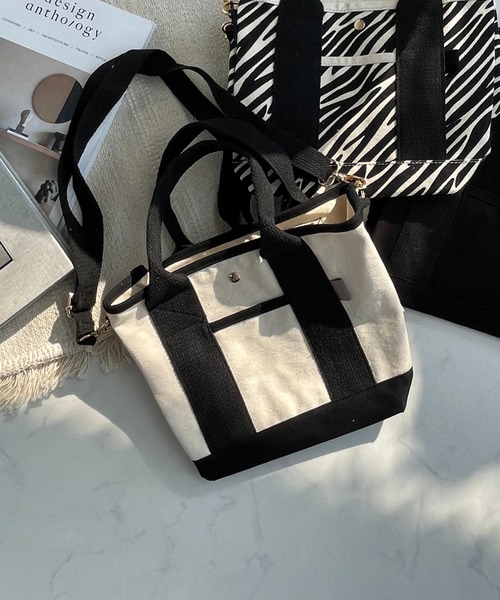 AS KNOW AS plus（アズノゥアズプラス）の「●ルーム２WAYトートバッグ（トートバッグ・レディース・ブラック/グレー/アイボリー/ホワイト×ブラック/レオパード/ゼブラ/アニマル・FREE）」の2枚目の写真