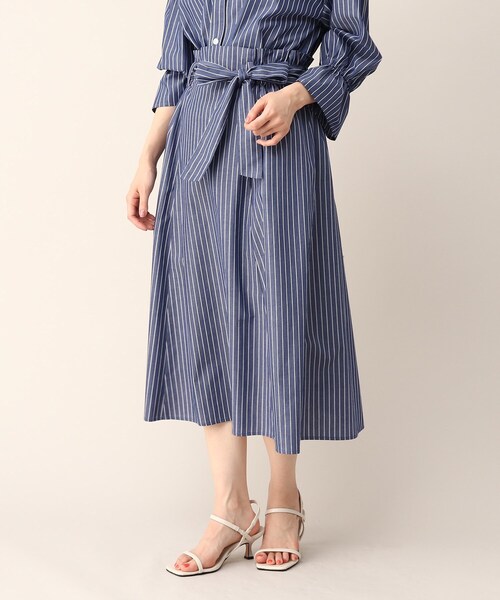 UNTITLED（アンタイトル）の「◆イージーケア ベルト付フレアスカート【洗える】（スカート・レディース・ブラック系1/ネイビー系2・42/01/44/00/04/48/02/03）」の4枚目の写真