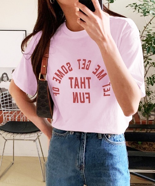 Dalfwin(ダールフィン)の「LET MEレタリング半袖Tシャツ(Tシャツ/カットソー・レディース・ブラック/ピンク/クリーム・FREE)」の5枚目の写真