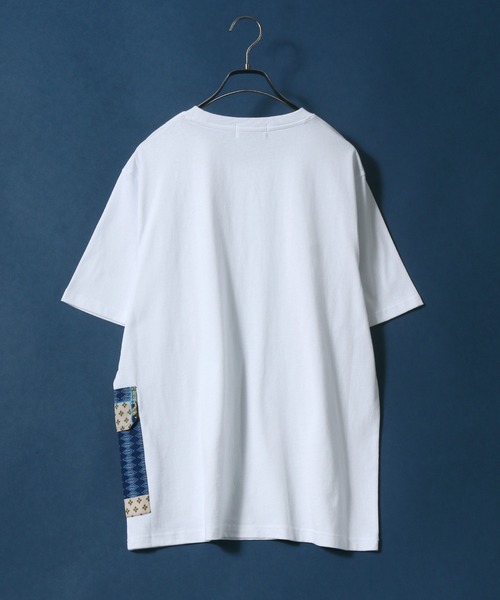 ANPAS(アンパス)の「Total Pattern Print Side Pocket T-Shirt/総柄 サイドポケット Tシャツ(Tシャツ/カットソー・メンズ・ホワイト/ブラック/ホワイト系その他/ブラック系その他/ホワイト系その他2/ホワイト系その他3/ブラック系その他2/ブラック系その他3・LL/M/L)」の9枚目の写真