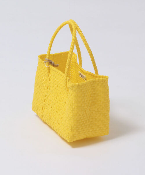 【美品】ディミヌティーボ メルカドトートバッグ　フリンジ　手提げ肩掛け　A4PC Diminutivo（ディミヌティーボ）の「【Diminutivo/ディミヌティーボ