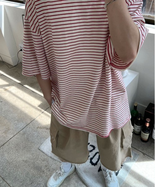 ATTENTION(アテンション)の「【ATTENTION】BIGボーダーハーフスリーブT 別注/韓国セレクト/ビッグシルエット(Tシャツ/カットソー・メンズ・ブラック/グレー/レッド/オレンジ/グリーン・フリ-)」の19枚目の写真