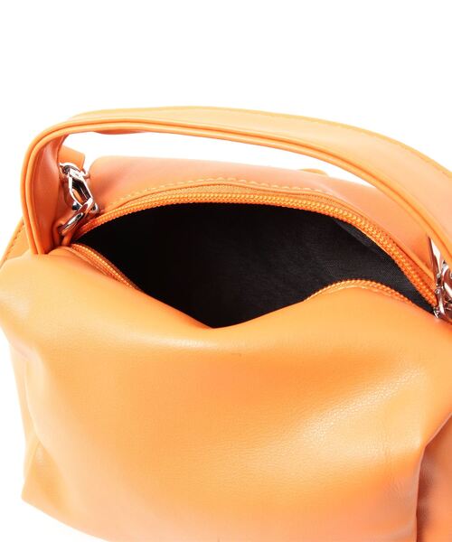 She's Closet（シーズクローゼット）の「フェイクレザー2wayミニワンハンドルバッグ/ショルダーバッグ（ハンドバッグ・レディース・ホワイト/ブラック/グリーン/キャメル・FREE）」の7枚目の写真