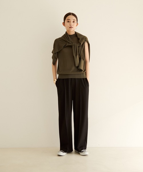 SALON adam et rope'（サロン アダム エ ロペ）の「【サステナブル】[アンサンブル着用可能]シアーノースリーブ2WAYプルオーバー（Tシャツ/カットソー・レディース・ブラック/カーキ/オレンジ・FREE）」の8枚目の写真