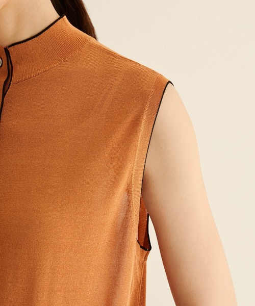 SALON adam et rope'（サロン アダム エ ロペ）の「【サステナブル】[アンサンブル着用可能]シアーノースリーブ2WAYプルオーバー（Tシャツ/カットソー・レディース・ブラック/カーキ/オレンジ・FREE）」の16枚目の写真