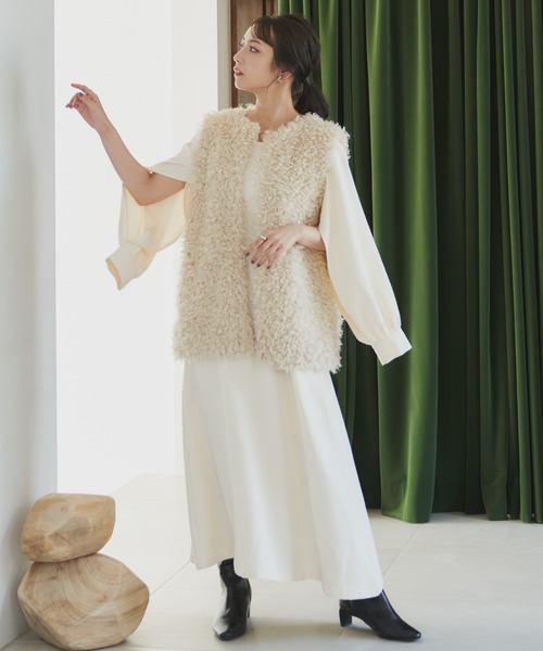 VANNIE U（ヴァニーユー）の「インスリットキャシャワンピース（ワンピース・レディース・ブラック/アイボリー・FREE）」の2枚目の写真