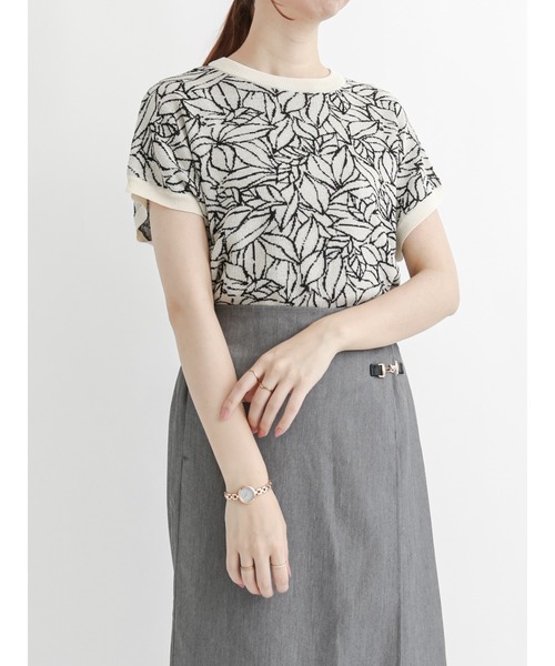 Te chichi（テチチ）の「リーフパターンジャカードニット（ニット/セーター・レディース・オフホワイト/ベージュ/チャコール・ﾌﾘ-）」の3枚目の写真