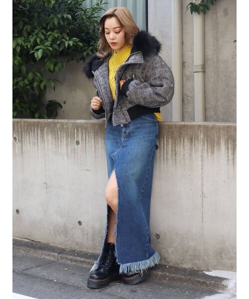 EVRIS(エヴリス)の「スリットロングデニムスカート(デニムスカート・レディース・ライトブルー/インディゴブルー・SMALL/MEDIUM)」の16枚目の写真