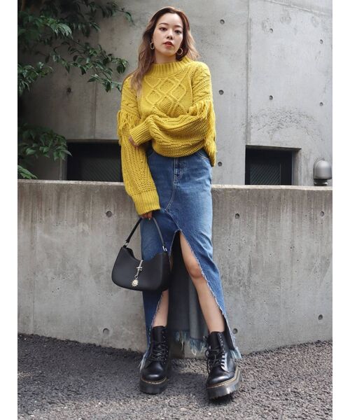 EVRIS(エヴリス)の「スリットロングデニムスカート(デニムスカート・レディース・ライトブルー/インディゴブルー・SMALL/MEDIUM)」の10枚目の写真