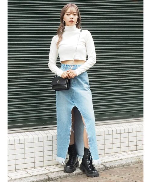 EVRIS(エヴリス)の「スリットロングデニムスカート(デニムスカート・レディース・ライトブルー/インディゴブルー・SMALL/MEDIUM)」の20枚目の写真