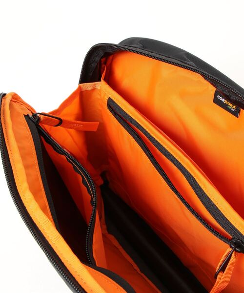 MYSTERY RANCH（ミステリーランチ）の「【MYSTERY RANCH/ミステリーランチ】DISTRICT 8（メッセンジャーバッグ・メンズ・ブラック/ベージュ/ブルー・FREE）」の20枚目の写真