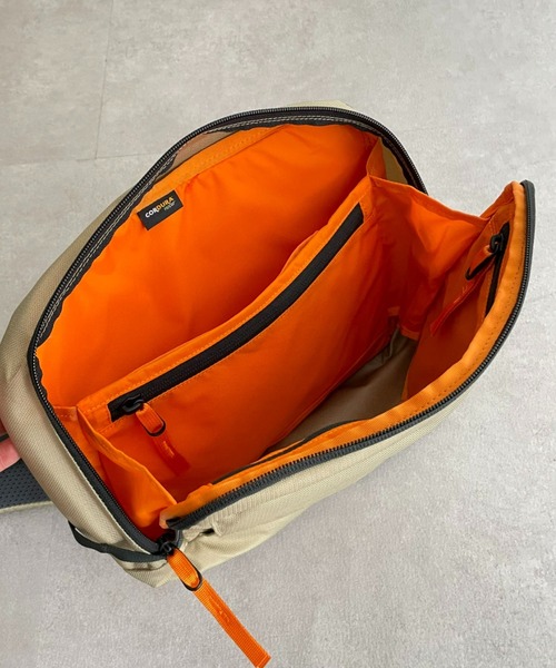 MYSTERY RANCH（ミステリーランチ）の「【MYSTERY RANCH/ミステリーランチ】DISTRICT 8（メッセンジャーバッグ・メンズ・ブラック/ベージュ/ブルー・FREE）」の11枚目の写真