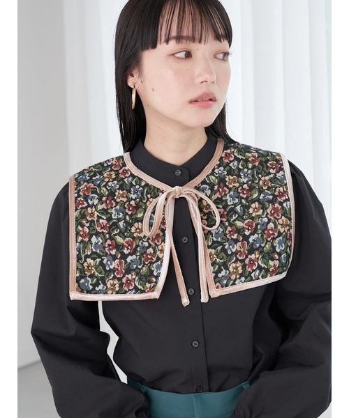 earth music&ecology（アースミュージックアンドエコロジー）の「前後2wayスクエア付け衿(BK)（付け襟・レディース・ブラック・FREE）」の2枚目の写真