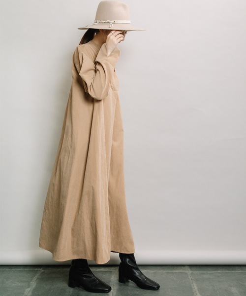 ELVENCE DEUX(エルベンスドゥ)の「ピーチスキッパーシャツOP(シャツワンピース・レディース・チャコールグレー/ベージュ・FREE)」の6枚目の写真