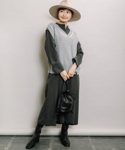 ELVENCE DEUX(エルベンスドゥ)の「ピーチスキッパーシャツOP(シャツワンピース・レディース・チャコールグレー/ベージュ・FREE)」の18枚目の写真