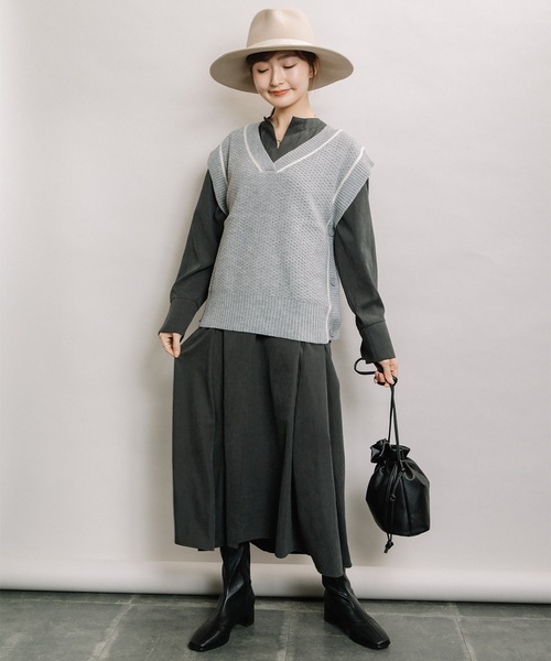 ELVENCE DEUX(エルベンスドゥ)の「ピーチスキッパーシャツOP(シャツワンピース・レディース・チャコールグレー/ベージュ・FREE)」の19枚目の写真