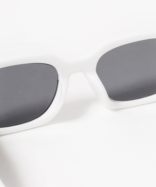 ROOPTOKYO（ループトウキョウ）の「GRUNGEGLASSES/グランジグラス RHOMBUS サングラス Y2K（サングラス・メンズ・ホワイト×ブラック/ホワイト×ブラウン/グリーン・FREE）」の6枚目の写真
