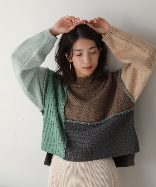 Bou Jeloud(ブージュルード)の「ブロッキング配色ニット(ニット/セーター・レディース・ブルー/グリーン/オレンジ・FREE)」の22枚目の写真